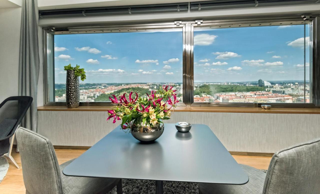 One Room Hotel Praag Buitenkant foto