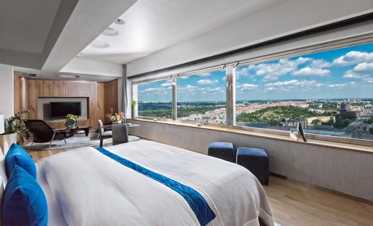One Room Hotel Praag Buitenkant foto