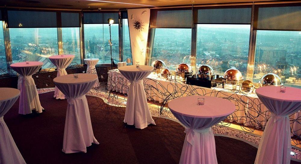 One Room Hotel Praag Buitenkant foto